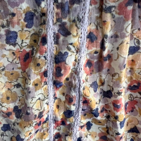 Zac & Rachel Woman Petite Flutter Sleeve Blouse - Picture 2 of 6